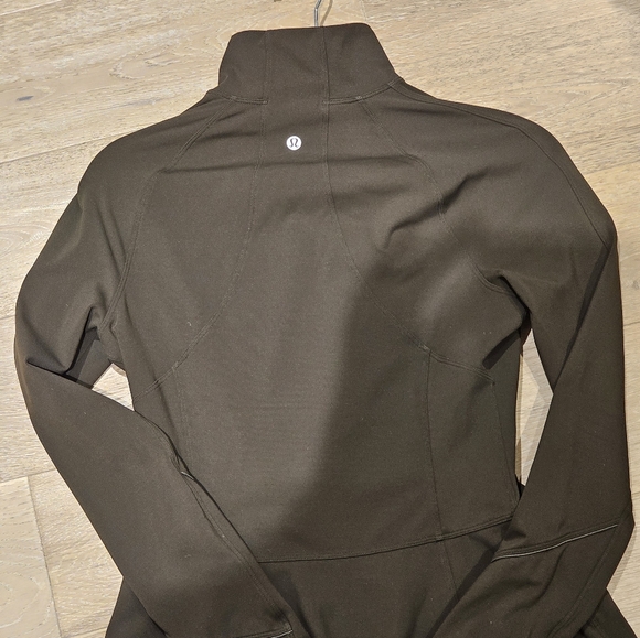 Lululemon jacket - Picture 2 of 2
